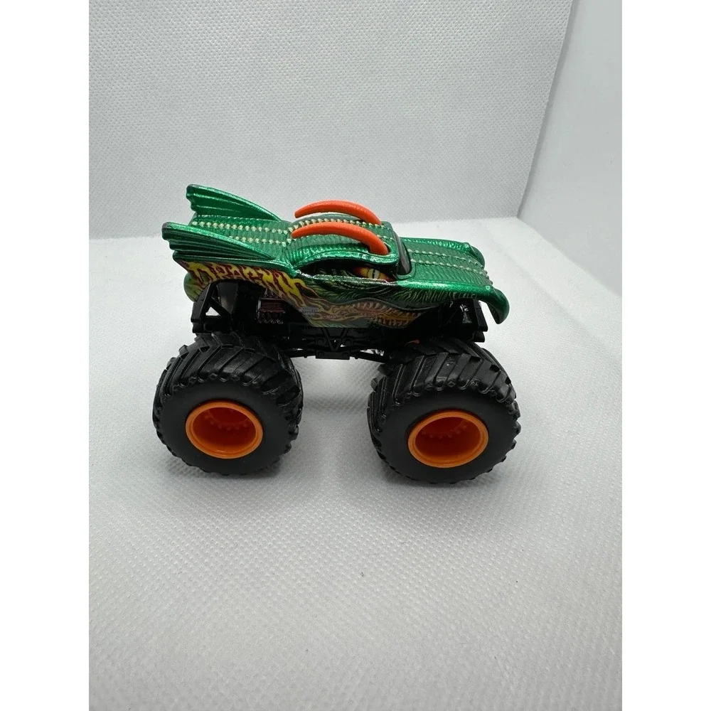 Hot‎ Wheels Monster Jam Monster Trucks The Dragon 1:55